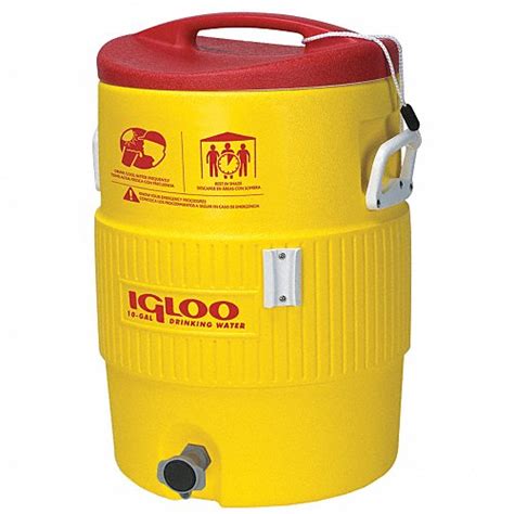 Watch Out for Dehydration on the Worksite: 5 Tips - Grainger KnowHow