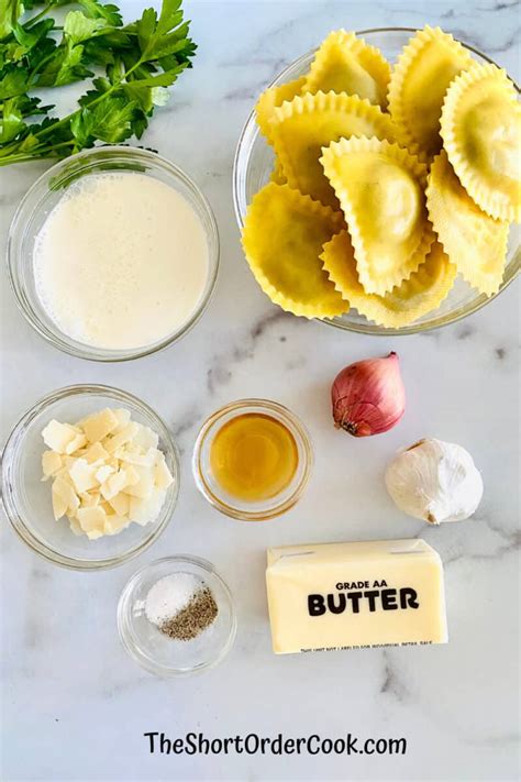 https://theshortordercook.com/wp-content/uploads/2022/01/Lobster-Ravioli-Sauce-ingredients-e1641318069917.jpg