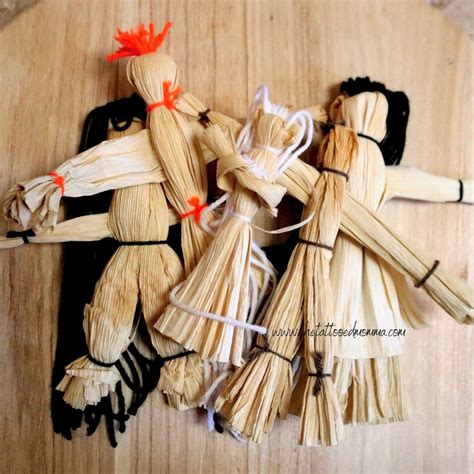 Native American Corn Husk Dolls 230+ Cornhusk Doll Stock Photos,