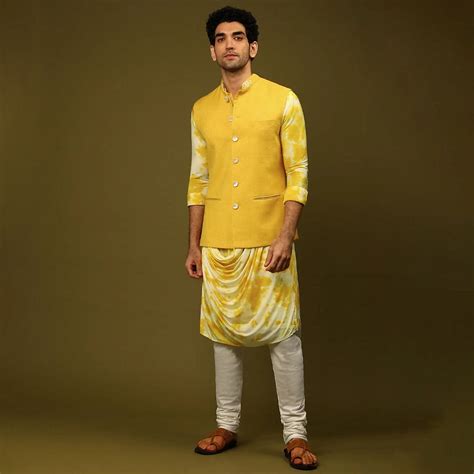 Indian Outfits To Wear For Haldi Function | LBB