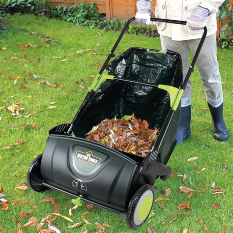 Best Lawn Sweeper In 2020 - Buying Guide