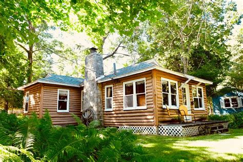 ROBERTSON'S COTTAGES AT IDLEWILD (Sturgeon Bay) - Campground Reviews ...