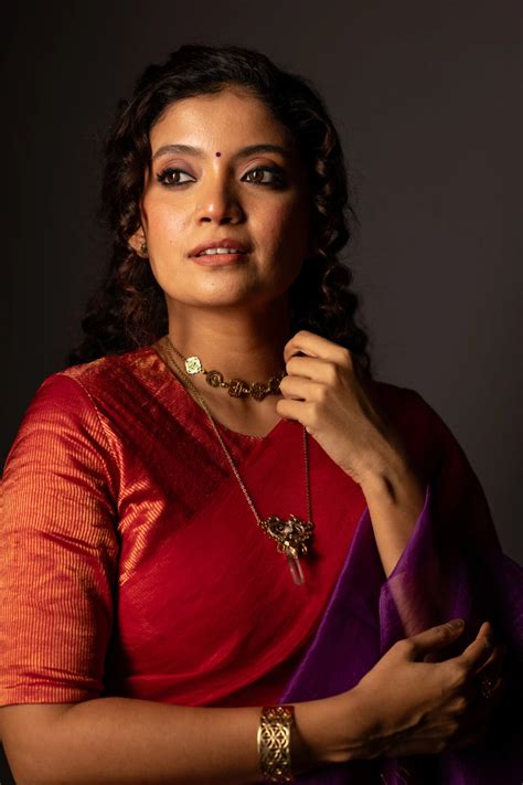 Jewellery Showroom in Bandra West & Handmade Jewellery Combo Online ...