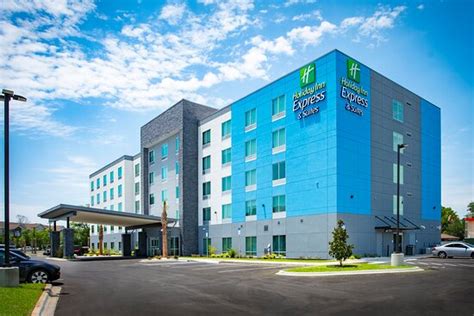 WELCOME TO HOLIDAY INN EXPRESS & SUITES PENSACOLA AIRPORT NORTH - I-10 ...