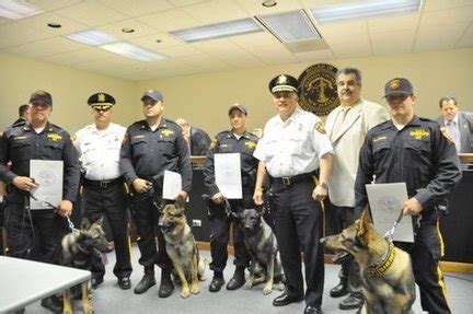 Hudson County K-9 officers, police dogs graduate - nj.com