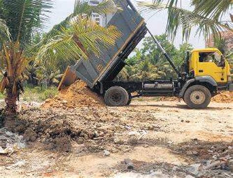 Action against filling of Akkulam lakeside