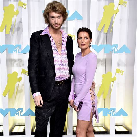 VMAs 2022: Addison Rae's Mom Sheri Easterling, Yung Gravy Make Out | Us Weekly