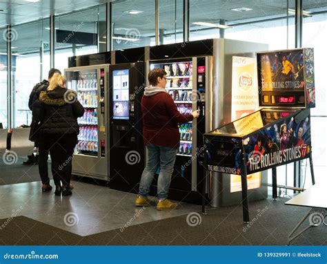 People Buying Food and Snacks Airport Vending Machine Editorial Photo ...