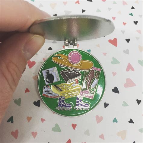 Nickelodeon Time Capsule Hinged Enamel Pin – The Foxy Hipster