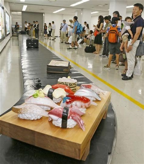 日本富山机场行李传送带变“回转寿司”推介美食 - 旅游资讯 - 看看旅游网 - 我想去旅游 | 旅游攻略 | 旅游计划