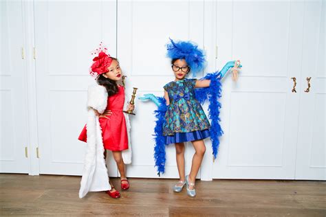 Kids Clue Lady Peacock and Miss Scarlet Halloween Costumes from Pippa ...