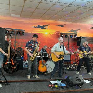 The Belle Vue Pub, High Wycombe, Buckinghamshire, 45 Gordon Road, High ...