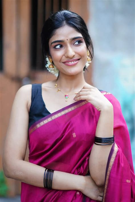 Profuse Dark Pink Cotton Silk Saree With Moiety Blouse Piece – Kankaari