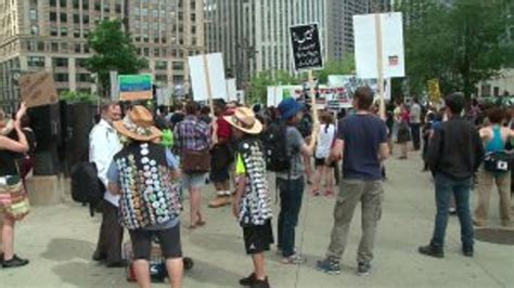 Protests against Sharia law across the country; Milwaukee Muslims offer ...