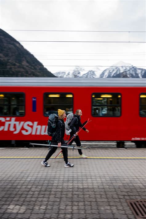 Arrivée en train au Tyrol | Tyrol en Autriche