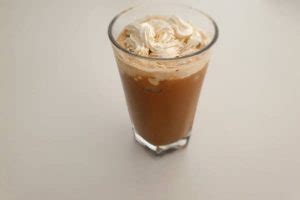 LEDENA KAVA, 5 provjerenih recepata za pripremu ledene kave – Recepti