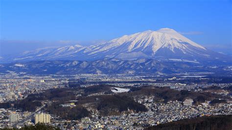 Is it safe to travel to Japan? The latest tsunami travel advice ...