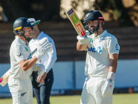 New Zealand all out for 307 in Bulawayo Test: Zimbabwe 31/2 in second ...