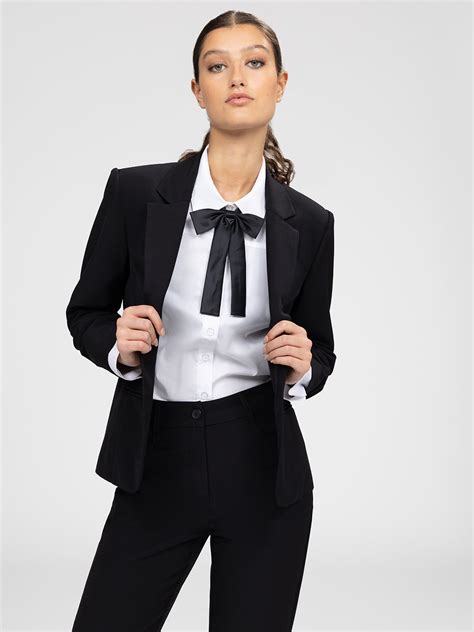 Veston ajusté à manches longues – Boutiques San Francisco