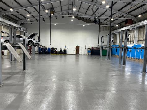 Durable Epoxy Resin Flooring for Warehouses and Industry