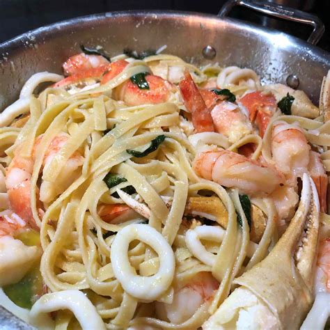 Crab And Shrimp Boil Pasta at Melva Duran blog