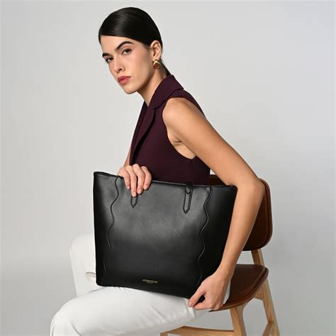 Black Wavy Stitch Tote - Accessorize India