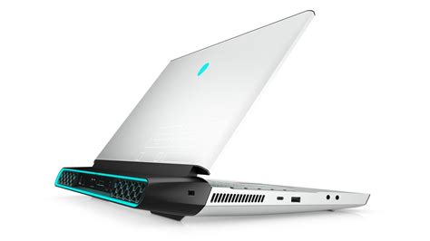 Alienware Area 51M R1 vs R2 的图像结果