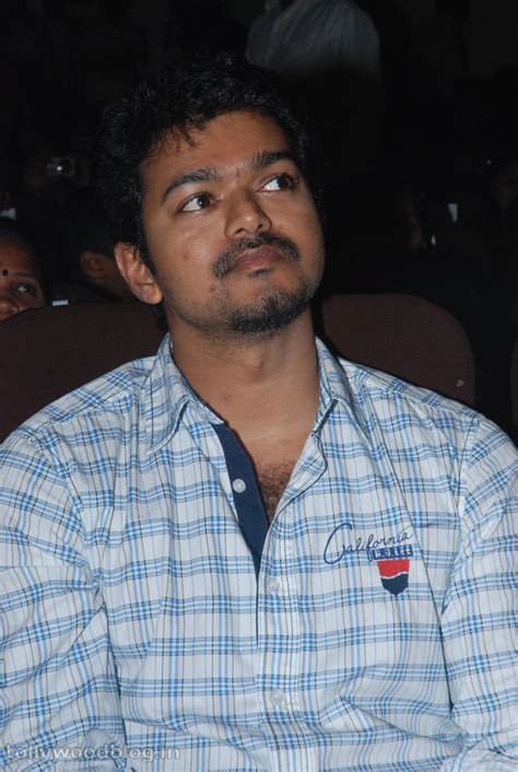 Ilayathalapathy Vijay latest photos at 2012 Edition Awards |Tamil ...