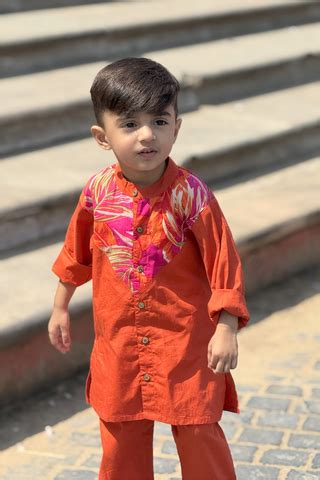 Republic Day Outfit Ideas for Kids: From Ethnic to Western Wear ...