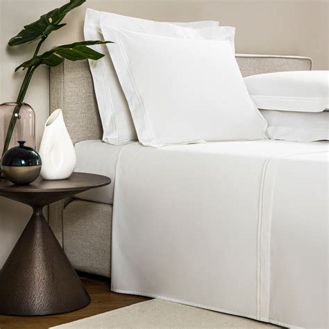 H by Frette Percale Simple Sheet Set (Queen) - Luxury All-White Bedding ...