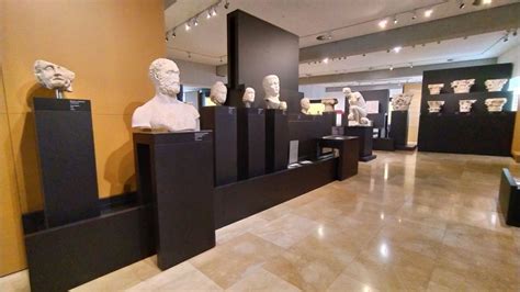https://sientecordoba.com/wp-content/uploads/2020/03/interior-del-museo-arqueologico-1024x576.jpg