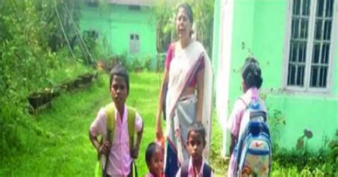 असम के एक दंपति ने 25 साल तक स्वेच्छा से निःसंतान रहने के बाद 'गोद' लिए ...