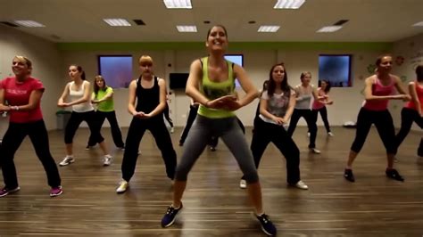 Best Zumba Dance Workout For Beginners - YouTube