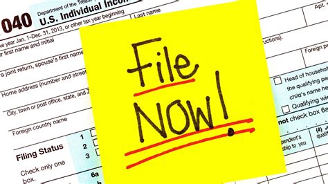 Avoid the 1099 Late Filing Penalty: Deadlines, Fees, & Solutions