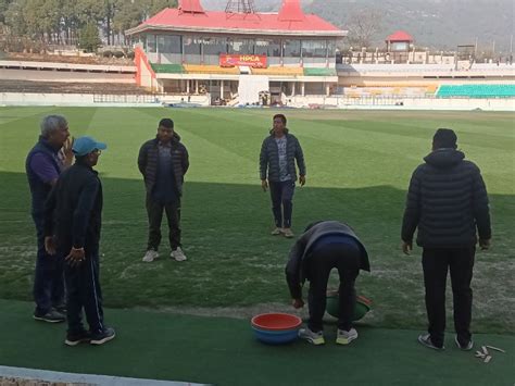 India Australia Match |BCCI Chief Curator Ashish Bhowmik Visited ...