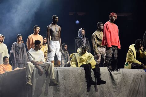 Are public-facing runway shows the future of fashion week? | Vogue India
