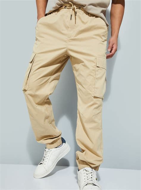 Buy URB_N Men Solid Relaxed Fit Cargo Joggers Online at just Rs. 999.0 ...