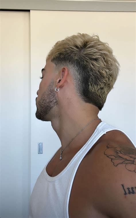 Pin by Kevin Caceres on Poses para fotos | Men blonde hair, Men hair ...