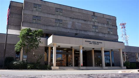 County employees move into old Forrest County jail
