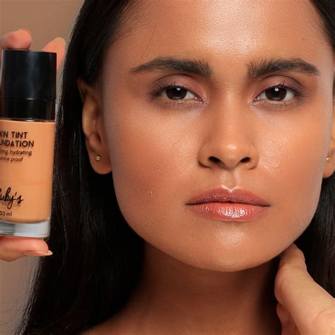 Skin Tint Mattifying Foundation M 02.2 | Ruby's Organics