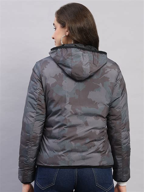 Buy Women Black Solid Collar Full Sleeve Reversible Jacket Online in ...