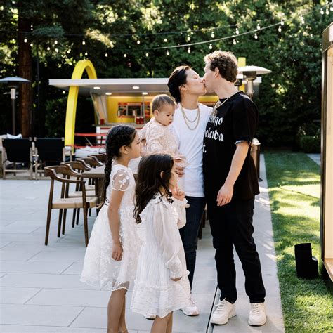 Mark Zuckerberg and wife Priscilla Chan share rare photos of 3 ...