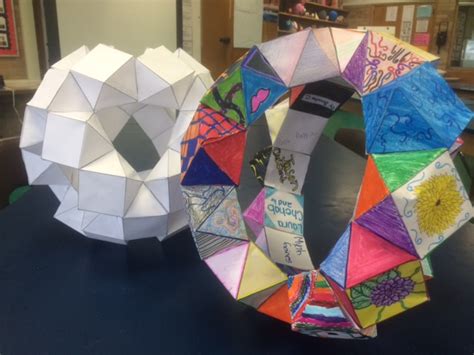 How to Make a Sphere with Code in Unity 的图像结果