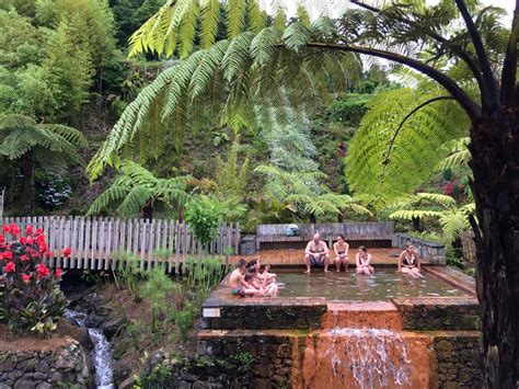 https://www.geekyexplorer.com/wp-content/uploads/2019/01/Furnas-hot-springs-azores-poca-dona-beija.jpg