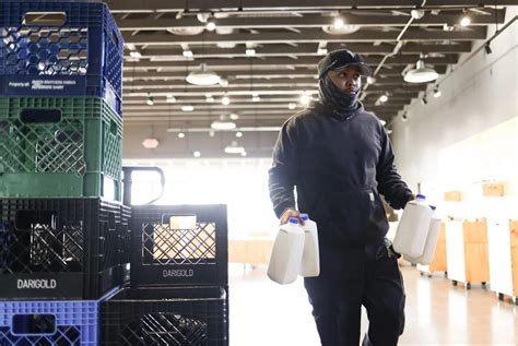 Washington Huskies football: 3 takeaways from transfer portal window ...