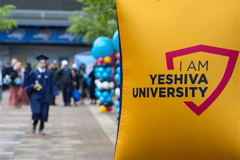 Yeshiva University: Must-Know Admissions and Course Details