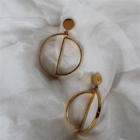 Mis-match Movil Earrings – Gold-Plated 92.5 Silver Statement