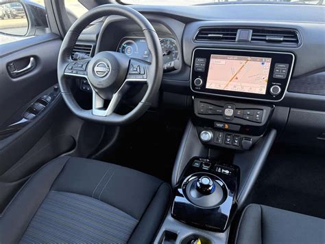 2025 New Nissan LEAF Near Baton Rouge, LA | Price LeBlanc Nissan