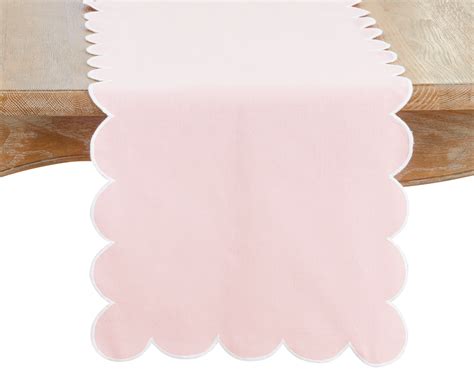 Classic pink & white scalloped table runner – JaBella Designs