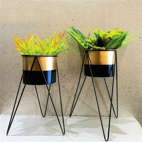 GOLDEN BLACK METALLIC FLOOR PLANTER – SUREKH DECOR